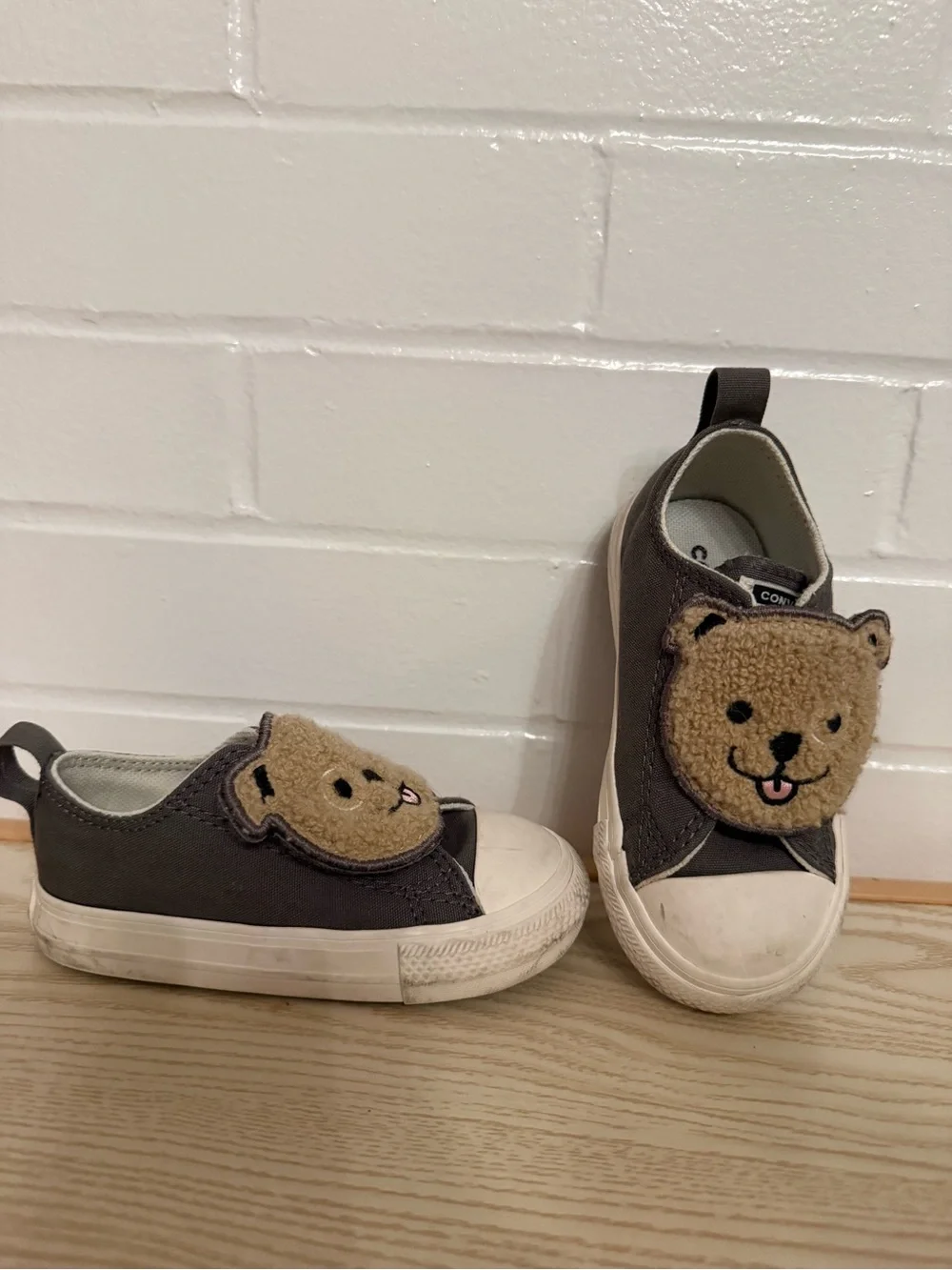 Converse Kids Gray Slip-On Velcro Sneakers with Tan Bear Face